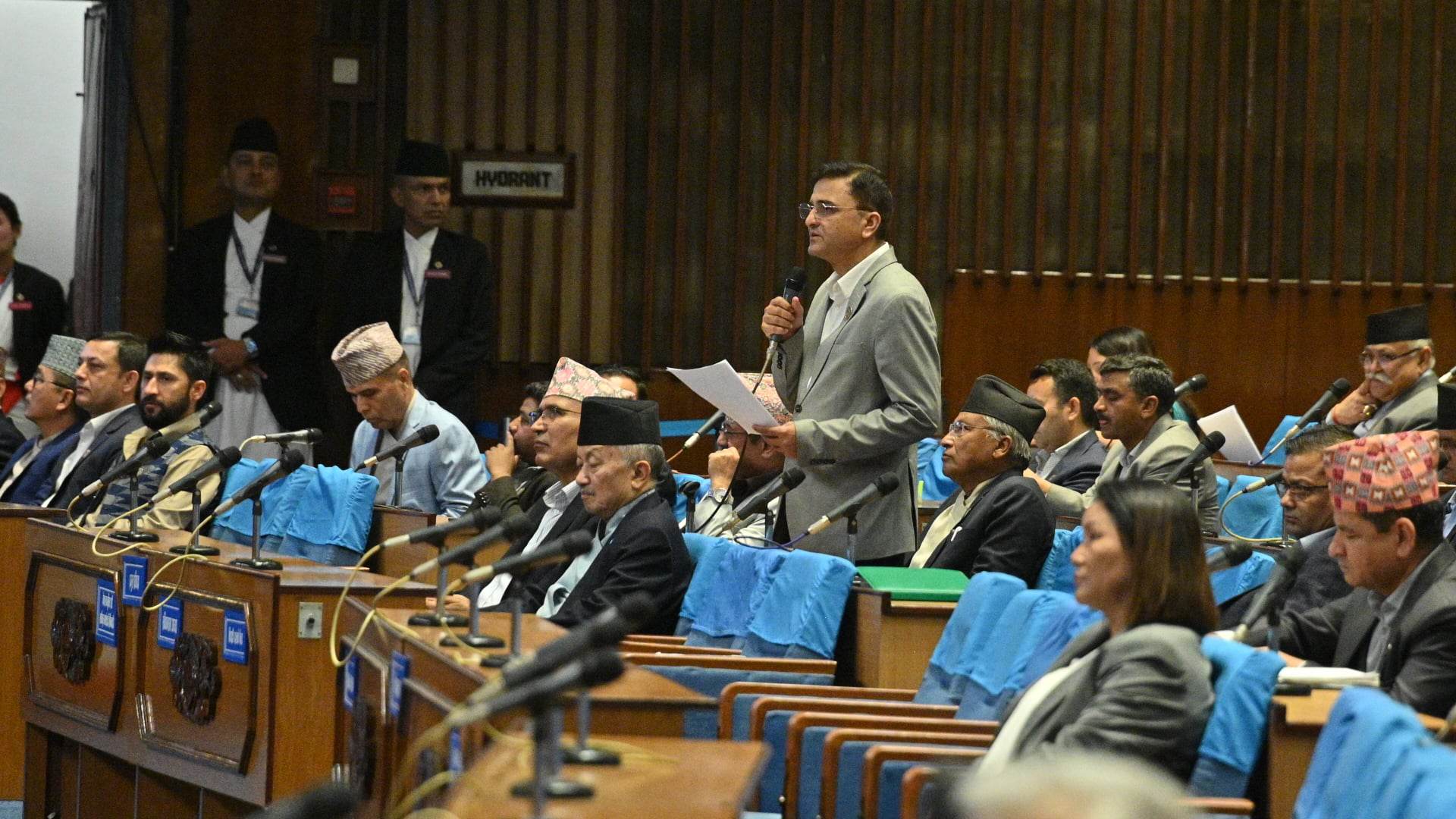 एमालेले उठायो उपकुलपति छनोट प्रक्रियामा प्रश्न, उपकुलपति हुन प्राध्यापक, अन्तर्वार्ता लिने उपप्राध्यापक ?